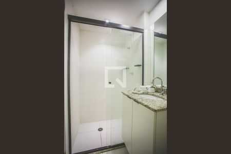 Banheiro de kitnet/studio para alugar com 1 quarto, 24m² em Vila Clementino, São Paulo