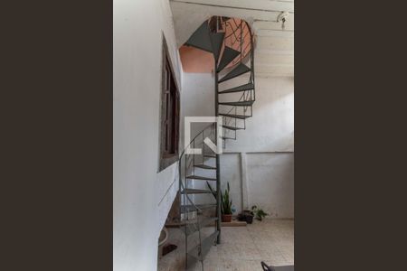 Casa de condomínio à venda com 50m², 4 quartos e 1 vagaQuintal - Escada 