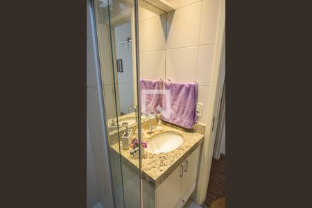 Apartamento para alugar com 68m², 2 quartos e 2 vagas Apartamento para alugar com 68m², 2 quartos e 2 vagasBanheiro