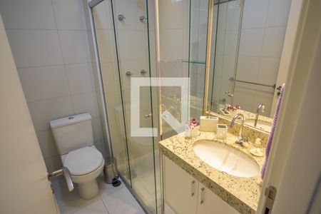 Apartamento para alugar com 68m², 2 quartos e 2 vagas Apartamento para alugar com 68m², 2 quartos e 2 vagasBanheiro