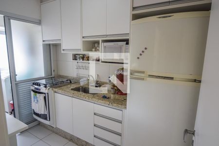 Apartamento para alugar com 68m², 2 quartos e 2 vagas Apartamento para alugar com 68m², 2 quartos e 2 vagasCozinha