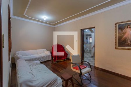 Sala de casa à venda com 4 quartos, 190m² em Horto Florestal, Belo Horizonte