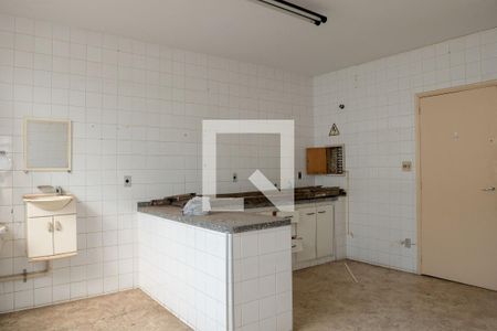 Casa à venda com 540m², 6 quartos e 2 vagasCozinha