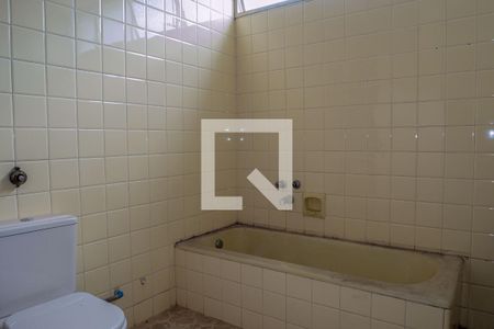 Casa à venda com 540m², 6 quartos e 2 vagasBanheiro da Suíte