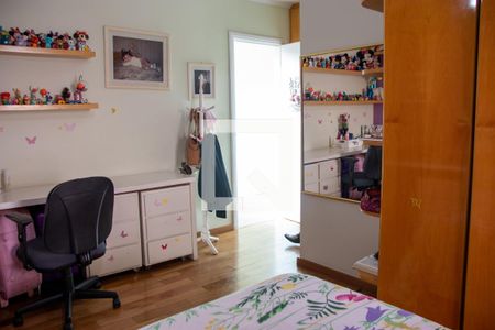 Casa à venda com 380m², 4 quartos e 5 vagas Casa à venda com 380m², 4 quartos e 5 vagasQuarto 3