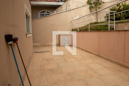 Casa à venda com 380m², 4 quartos e 5 vagas Casa à venda com 380m², 4 quartos e 5 vagasQuintal