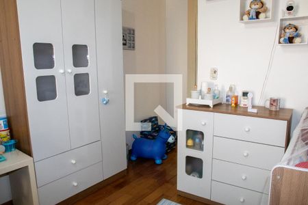 Casa à venda com 380m², 4 quartos e 5 vagas Casa à venda com 380m², 4 quartos e 5 vagasQuarto 2