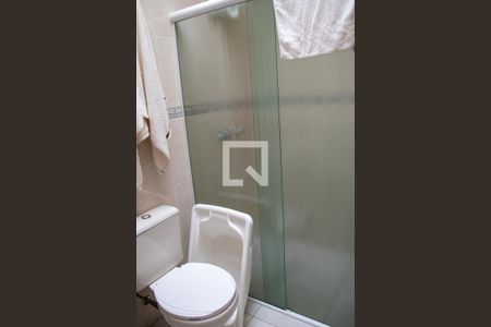 Casa à venda com 380m², 4 quartos e 5 vagas Casa à venda com 380m², 4 quartos e 5 vagasBanheiro do Quarto 2