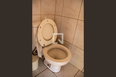 Casa à venda com 380m², 4 quartos e 5 vagas Casa à venda com 380m², 4 quartos e 5 vagasBanheiro de Serviço