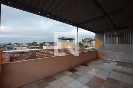 Varanda da frente de apartamento para alugar com 1 quarto, 40m² em Brás de Pina, Rio de Janeiro