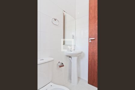 Casa de condomínio para alugar com 72m², 2 quartos e 1 vaga Casa de condomínio para alugar com 72m², 2 quartos e 1 vagaBanheiro