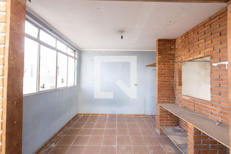 Casa à venda com 400m², 2 quartos e 2 vagasÁrea de Serviço