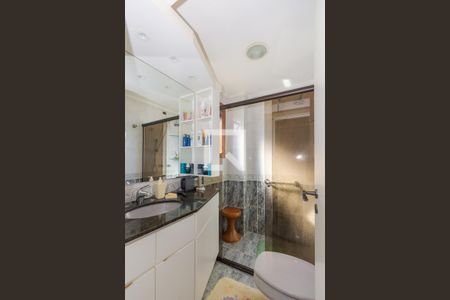 Apartamento à venda com 118m², 3 quartos e 2 vagasBanheiro da Suíte