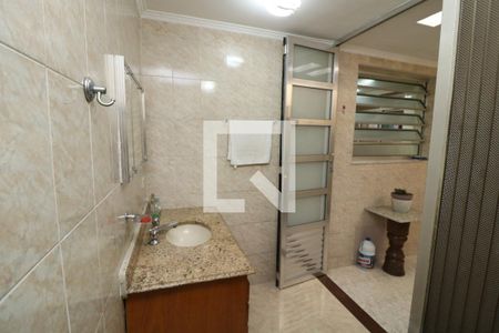 Casa à venda com 140m², 3 quartos e 1 vagaBanheiro 2