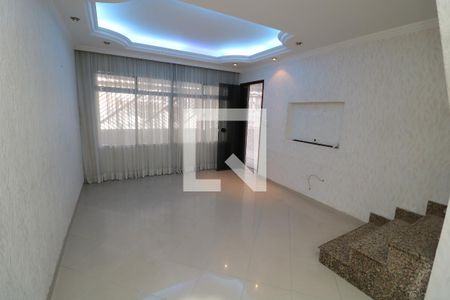 Sala de casa à venda com 3 quartos, 140m² em Vila Ivone, São Paulo