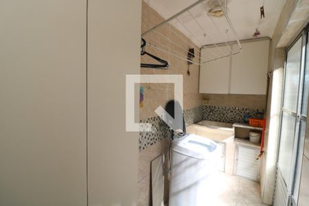 Casa à venda com 140m², 3 quartos e 1 vagaÁrea de Serviço