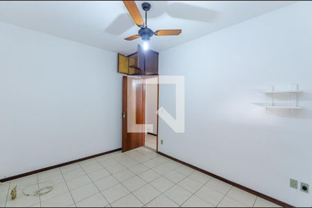 Quarto 1 de apartamento à venda com 2 quartos, 60m² em Maria Paula, Niterói