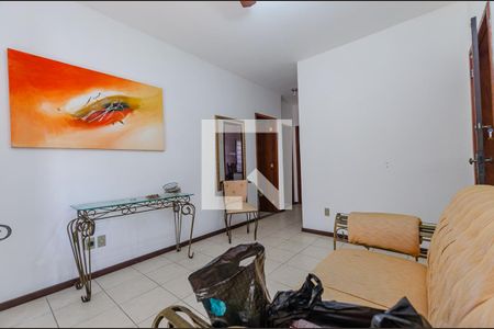 Sala de apartamento à venda com 2 quartos, 60m² em Maria Paula, Niterói