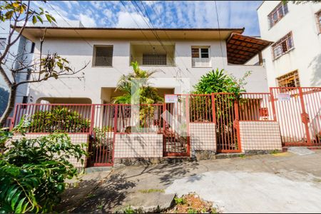 Apartamento à venda com 130m², 2 quartos e sem vagaFachada