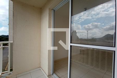 Varanda de apartamento para alugar com 2 quartos, 53m² em Jacarepaguá, Rio de Janeiro