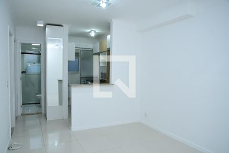 Sala de apartamento para alugar com 2 quartos, 51m² em Jardim Monte Santo, Cotia