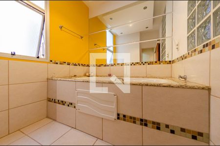 Apartamento à venda com 75m², 2 quartos e 1 vaga Apartamento à venda com 75m², 2 quartos e 1 vagaBanheiro