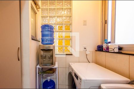 Apartamento à venda com 75m², 2 quartos e 1 vaga Apartamento à venda com 75m², 2 quartos e 1 vagaCozinha e Área de Serviço