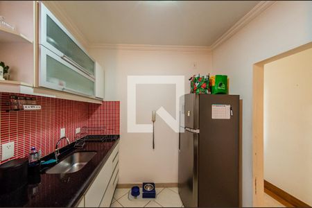 Apartamento à venda com 75m², 2 quartos e 1 vaga Apartamento à venda com 75m², 2 quartos e 1 vagaCozinha e Área de Serviço