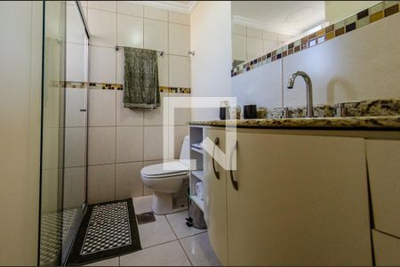 Apartamento à venda com 75m², 2 quartos e 1 vaga Apartamento à venda com 75m², 2 quartos e 1 vagaBanheiro