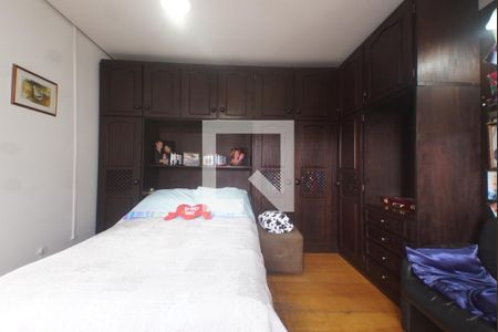 Casa à venda com 100m², 2 quartos e 2 vagasQuarto