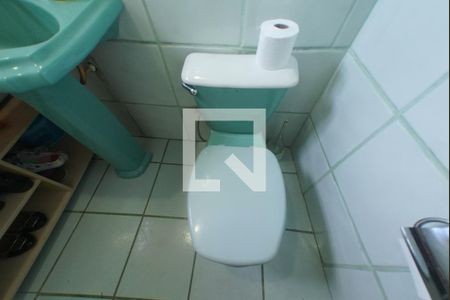 Casa à venda com 100m², 2 quartos e 2 vagasLavabo