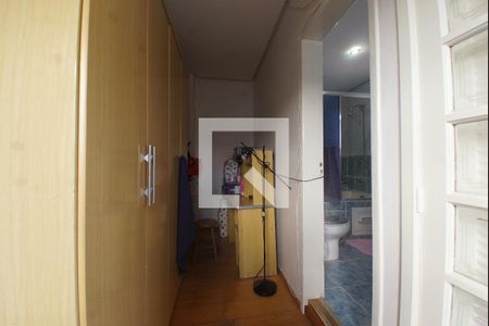 Casa à venda com 100m², 2 quartos e 2 vagasCloset