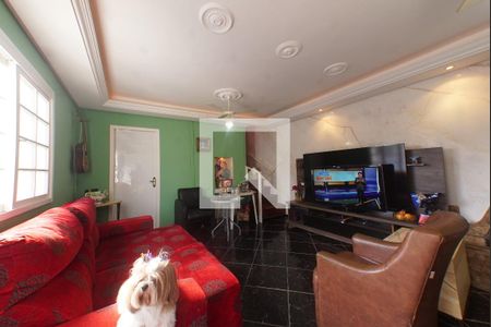 Sala de casa à venda com 2 quartos, 100m² em Vila Nova, Porto Alegre