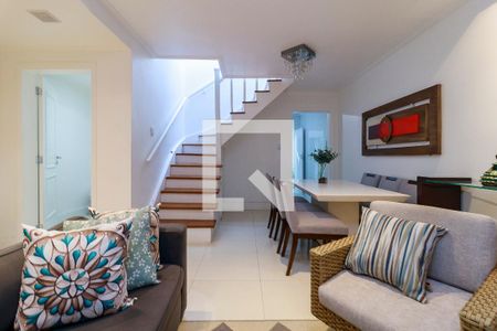 Sala de casa para alugar com 3 quartos, 150m² em Chácara Japonesa, São Paulo