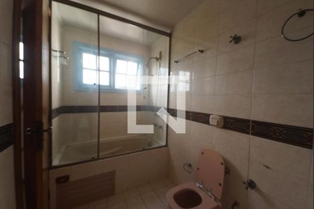 Casa à venda com 269m², 4 quartos e 2 vagas Casa à venda com 269m², 4 quartos e 2 vagasBanheiro