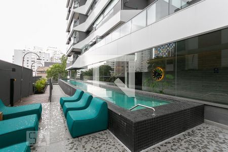 Studio para alugar com 19m², 1 quarto e sem vagaPiscina