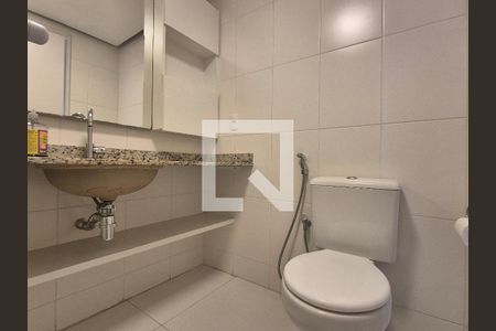 Apartamento para alugar com 70m², 2 quartos e 1 vaga Apartamento para alugar com 70m², 2 quartos e 1 vagaBanheiro