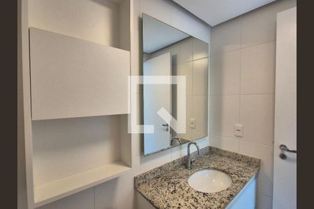 Apartamento para alugar com 70m², 2 quartos e 1 vaga Apartamento para alugar com 70m², 2 quartos e 1 vagaBanheiro da Suíte
