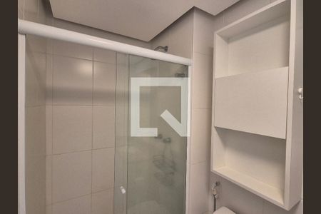 Apartamento para alugar com 70m², 2 quartos e 1 vaga Apartamento para alugar com 70m², 2 quartos e 1 vagaBanheiro da Suíte