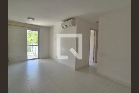 Apartamento para alugar com 70m², 2 quartos e 1 vaga Apartamento para alugar com 70m², 2 quartos e 1 vagaSala