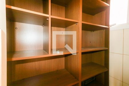 Apartamento para alugar com 40m², 1 quarto e 1 vaga Apartamento para alugar com 40m², 1 quarto e 1 vagaCloset