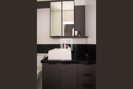 Casa de condomínio à venda com 277m², 3 quartos e 3 vagasbanheiro