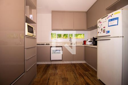 Casa de condomínio à venda com 277m², 3 quartos e 3 vagasCozinha