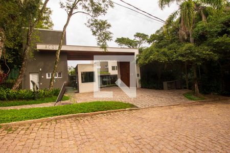 Casa de condomínio à venda com 277m², 3 quartos e 3 vagasFachada