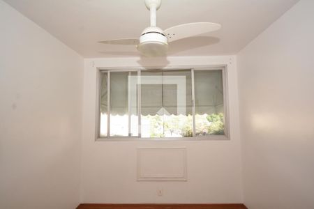 Sala de apartamento para alugar com 2 quartos, 64m² em Praça Seca, Rio de Janeiro