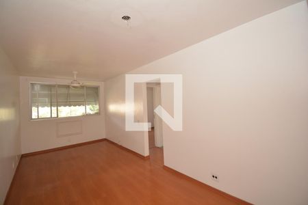Sala de apartamento para alugar com 2 quartos, 64m² em Praça Seca, Rio de Janeiro