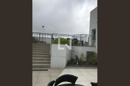 Apartamento à venda com 71m², 3 quartos e 1 vaga Apartamento à venda com 71m², 3 quartos e 1 vagaÁrea da piscina