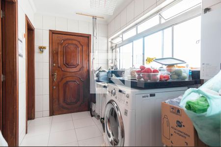 Apartamento à venda com 234m², 4 quartos e 3 vagas Apartamento à venda com 234m², 4 quartos e 3 vagasÁrea de Serviço