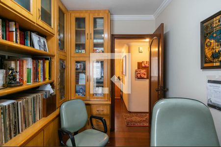 Apartamento à venda com 234m², 4 quartos e 3 vagas Apartamento à venda com 234m², 4 quartos e 3 vagasEscritório