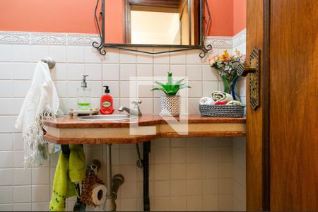 Apartamento à venda com 234m², 4 quartos e 3 vagas Apartamento à venda com 234m², 4 quartos e 3 vagasLavabo